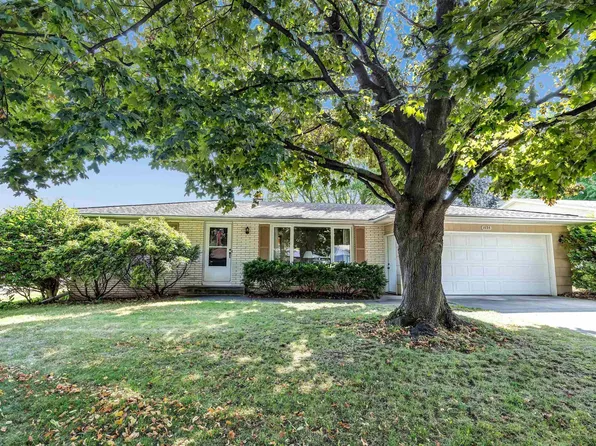 1035 Cameron St, Green Bay, WI 54304