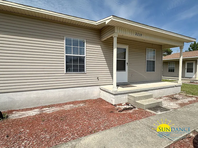 2239 Panhandle Trl — Photo 1