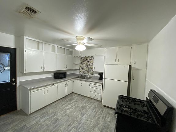 4th image of 1709 Wilshire Pl