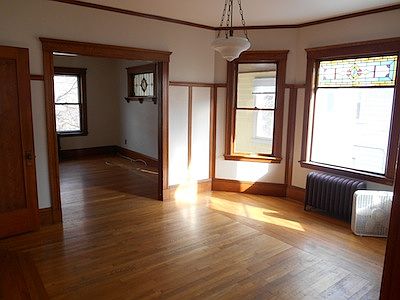 2nd image of 10 Playstead Rd #2