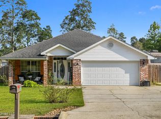 108220 Kapalama Dr, Diamondhead, MS 39525