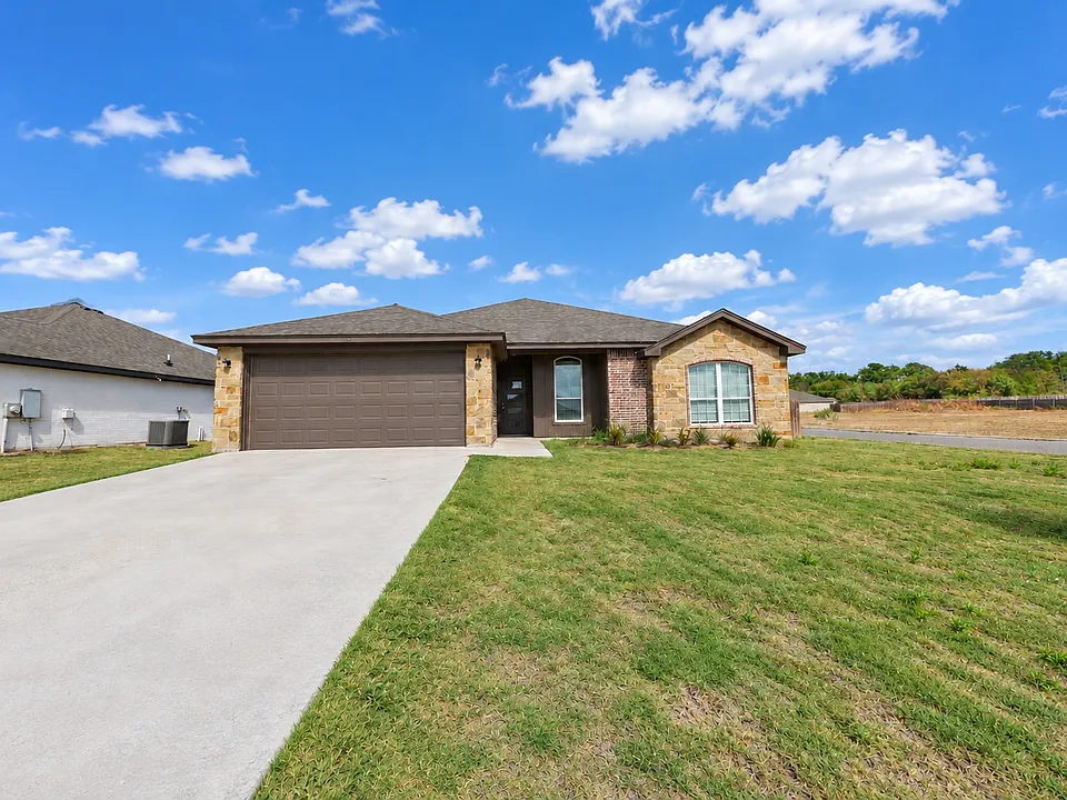 1035 Campbelton Dr