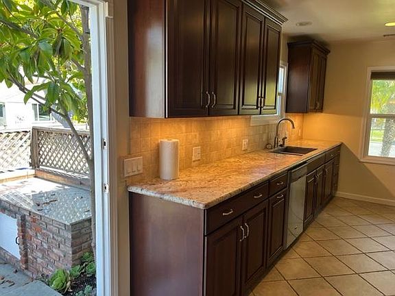 5th image of 4101 Carmen St