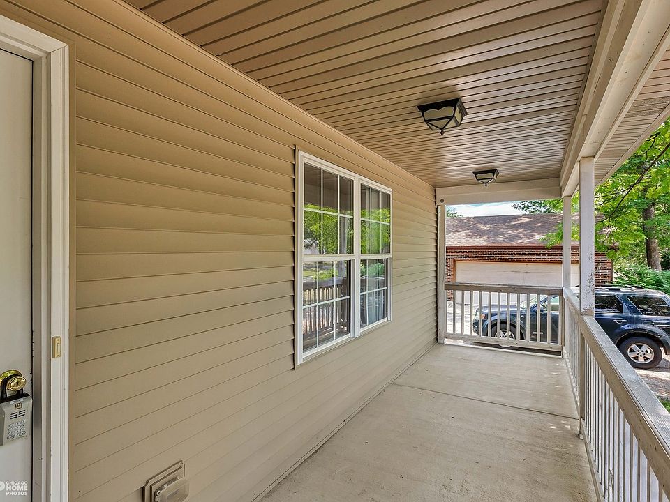 8806 Dorr Rd, Wonder Lake, IL 60097 Zillow