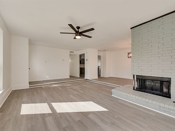 3rd image of 3217 Mahan Cir