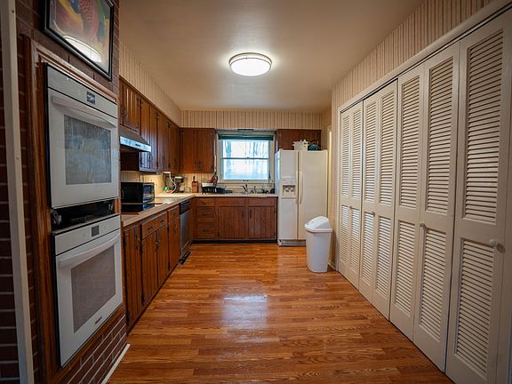 5th image of 7215 Folks Rd