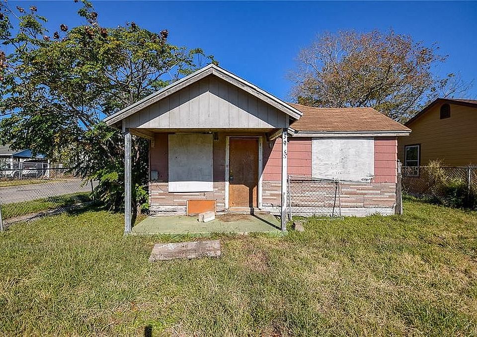 1st image of 3938 Hidalgo St