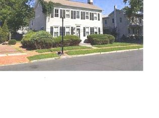 35 Mercer St, Hamilton, NJ 08690