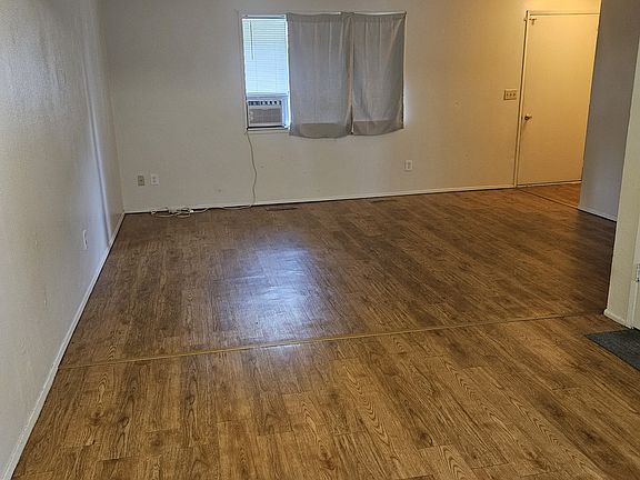 3rd image of 525 E 13th St #A