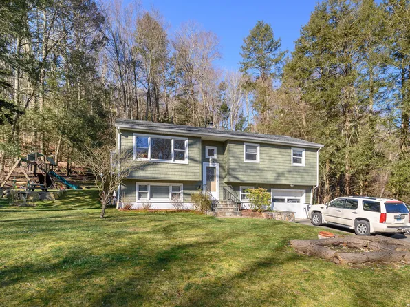 6 Hillside Court, Brookfield, CT 06804