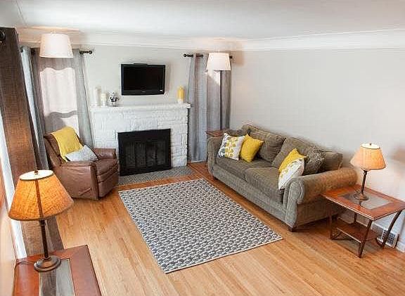 3rd image of 7036 Harriet Avenue