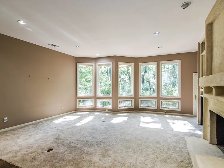 1113 Shady Oaks Cir — Photo 19