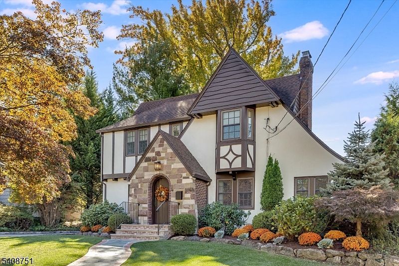 1st image of 11 Valhalla Way