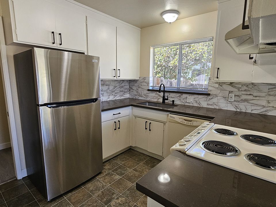 1st image of 1240 Klee Ct