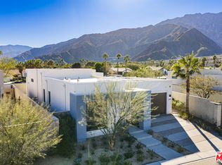 379 Fountain Dr, Palm Springs, CA 92262