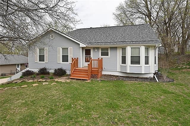 1st image of 14 Emmy Ln