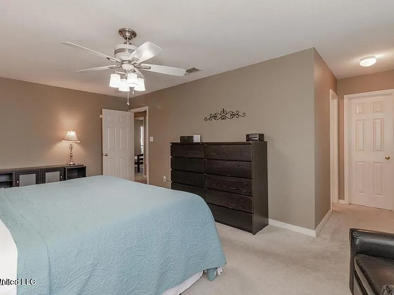 16222 Saddle Dr — Photo 21