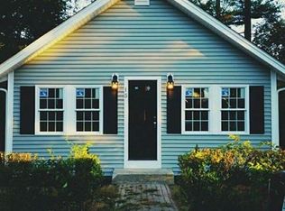 15 12th Ave, Halifax, MA 02338