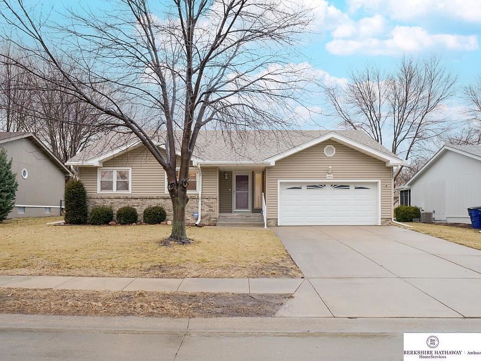 1st image of 2002 Blue Sage Dr