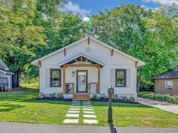 281 Moore St, Greenville, SC 29605