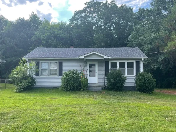 1023 Woodvale Dr, Spartanburg, SC 29303