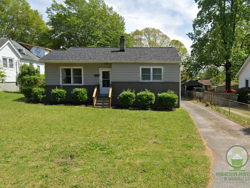 25 Crystal Ave