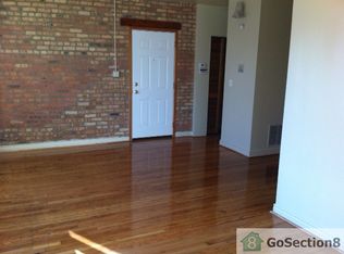 740 E 68th St, Chicago, IL 60637