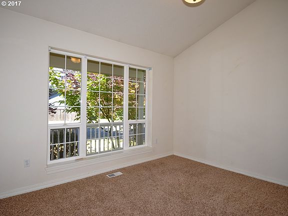 3rd image of 15121 NE 20th St