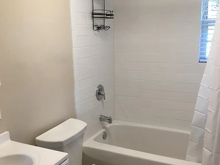 4568 Old Clear Creek Rd — Photo 2