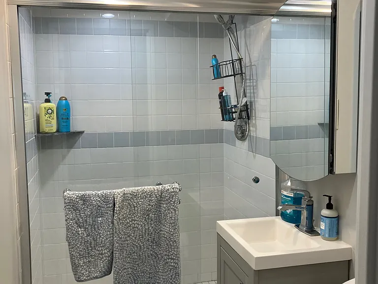 Primary Bedroom Bath (i.e., Full Bath 2)