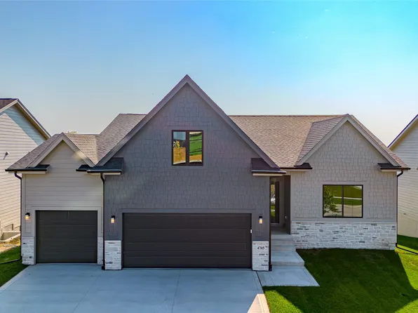 4705 177th St, Urbandale, IA 50323