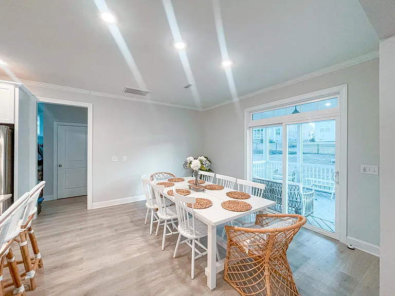 121 Sweet Briar Ln — Photo 6