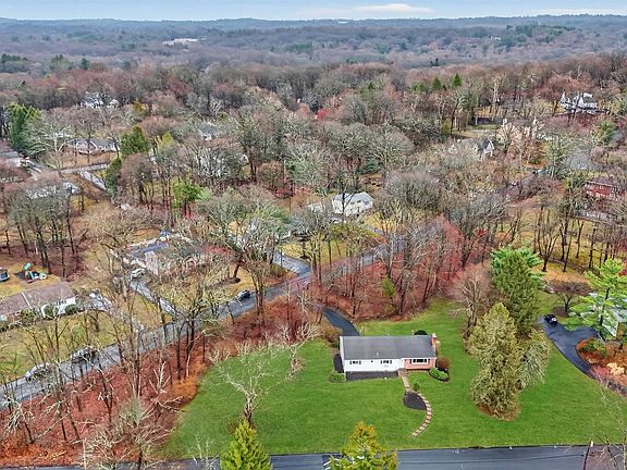 2nd image of 5 River Road