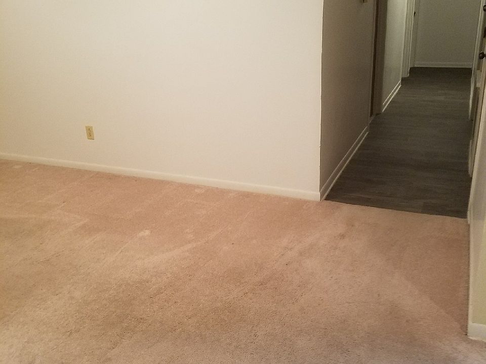 1st image of 3201 Red Bud Ln