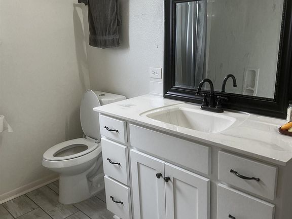 4th image of 3073 Nesom Rd