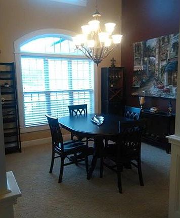 5th image of 4004 Bennington Dr
