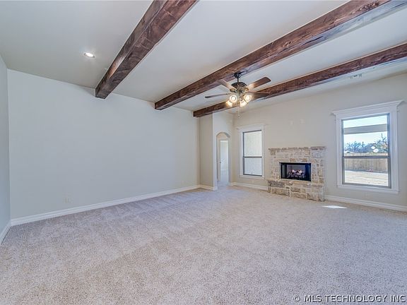 4th image of 7806 N 142nd East Ave