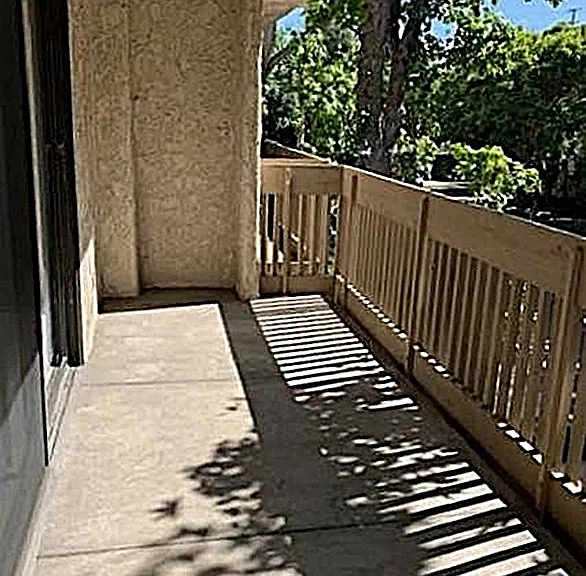 1414 Greenfield Apartments — Photo 18