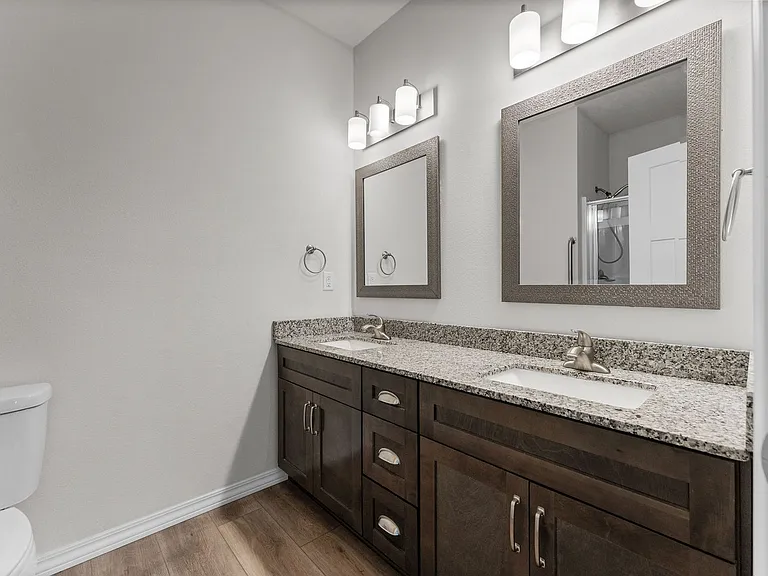 3001 W Cardinal St — Photo 10