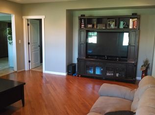 25082 Spring Creek Rd, Washington, IL 61571