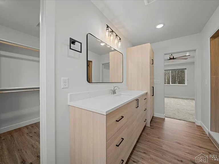 7442 N Paw St — Photo 21