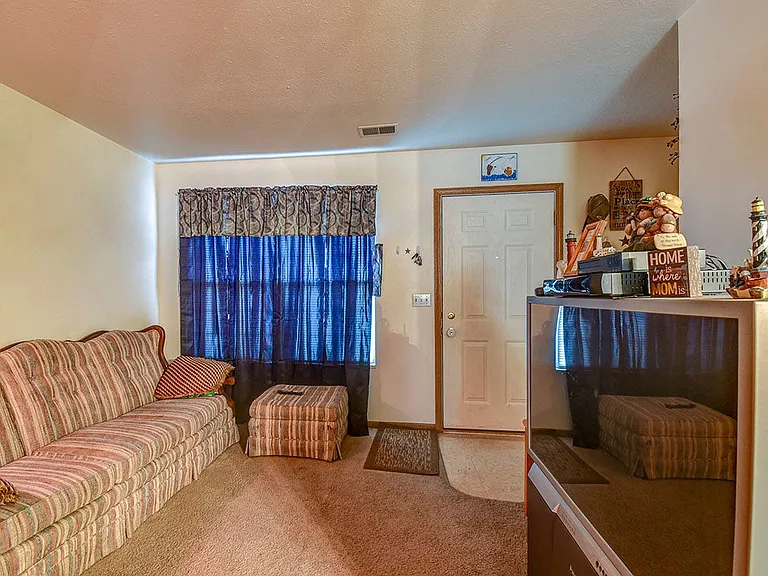 Yellowbud Place — Photo 20