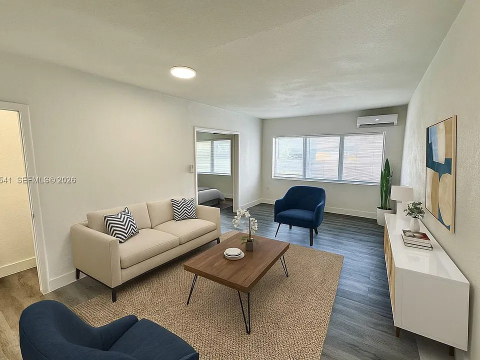 218 Santillane Ave #14