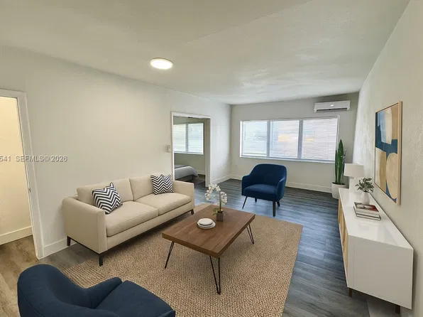 218 Santillane Ave, Miami, FL