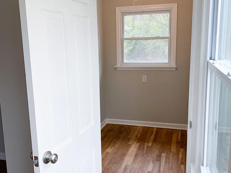 108 Tenney Ct — Photo 18