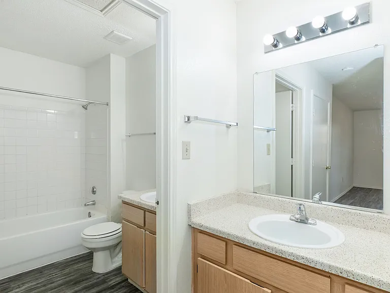 Madison Park — Photo 25