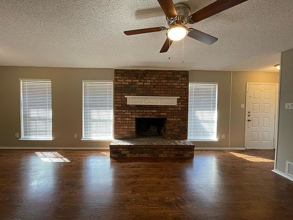 3rd image of 5229 Wild Horse Ct