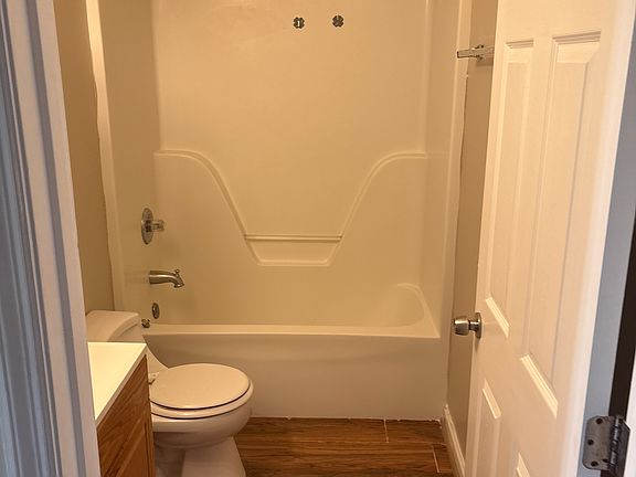 2nd image of 103 Martin Ct Unit A