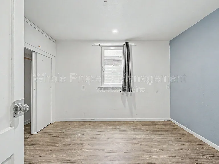4205 S Lincoln St — Photo 13