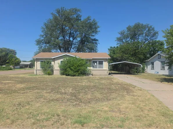 1111 S Jefferson St, Hugoton, KS 67951